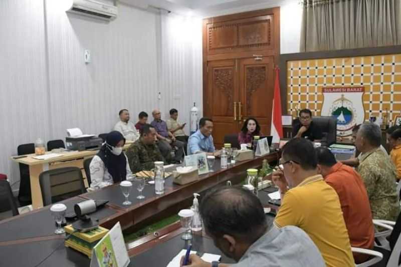 Sulbar Kerja Sama dengan dengan Persatuan Insinyur Indonesia untuk  Kembangkan Pelabuhan di Mamuju