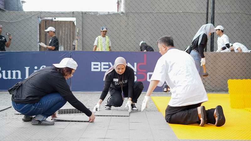 Sun Life Gandeng Beyond Sport Renovasi Infrastruktur Olahraga di Depok