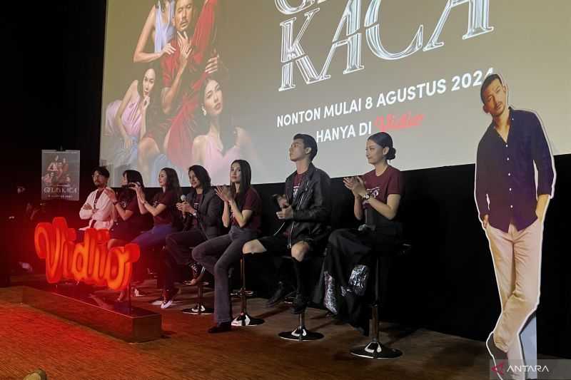 Sutradara John De Rantau di Mata Pemain Series 'Gelas Kaca'