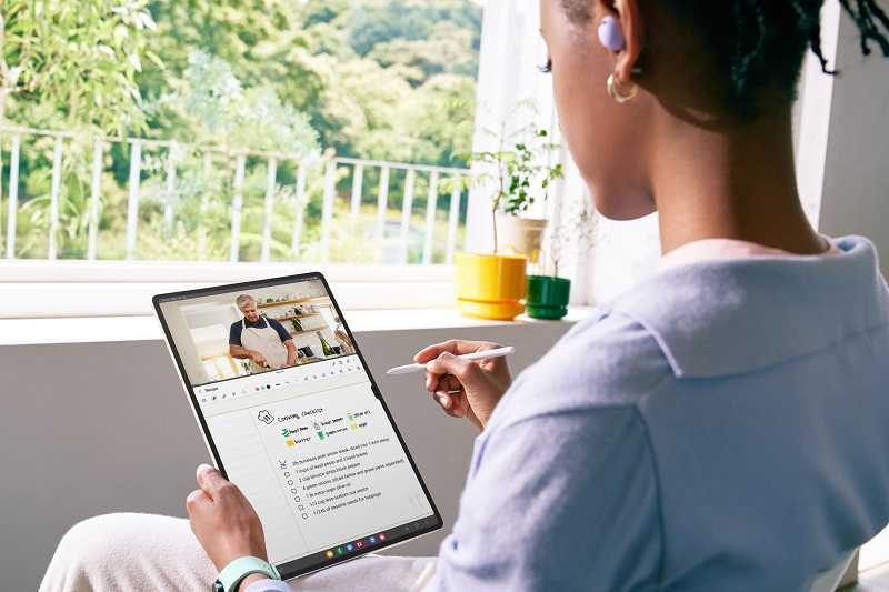 Tablet Samsung Tawarkan Standar Baru pada Kelas Premium