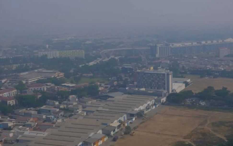 Tak Kunjung Membaik, Kualitas Udara Jakarta Terburuk ke-3 di Dunia Senin Pagi