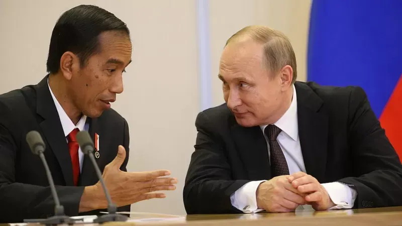 Tak Mundur ditekan Sana-sini karena Ngotot Undang Putin, Apa Sebenarnya Maksud Jokowi? Kok Berani-beraninya