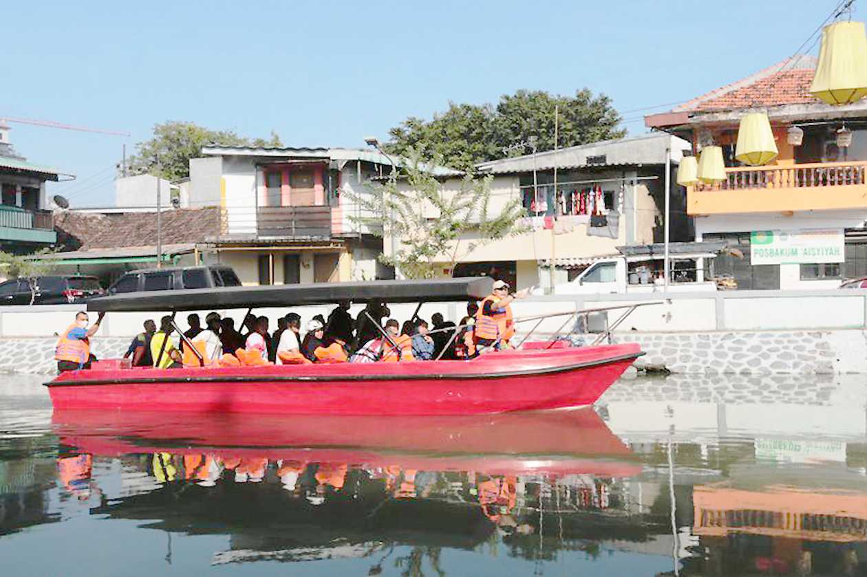 Taman Asreboyo Dilengkapi Wahana Perahu Air