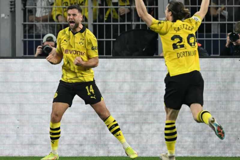 Tampil Baik, Pelatih Borussia Dortmund Sebut Timnya Pantas Menang Lawan PSG