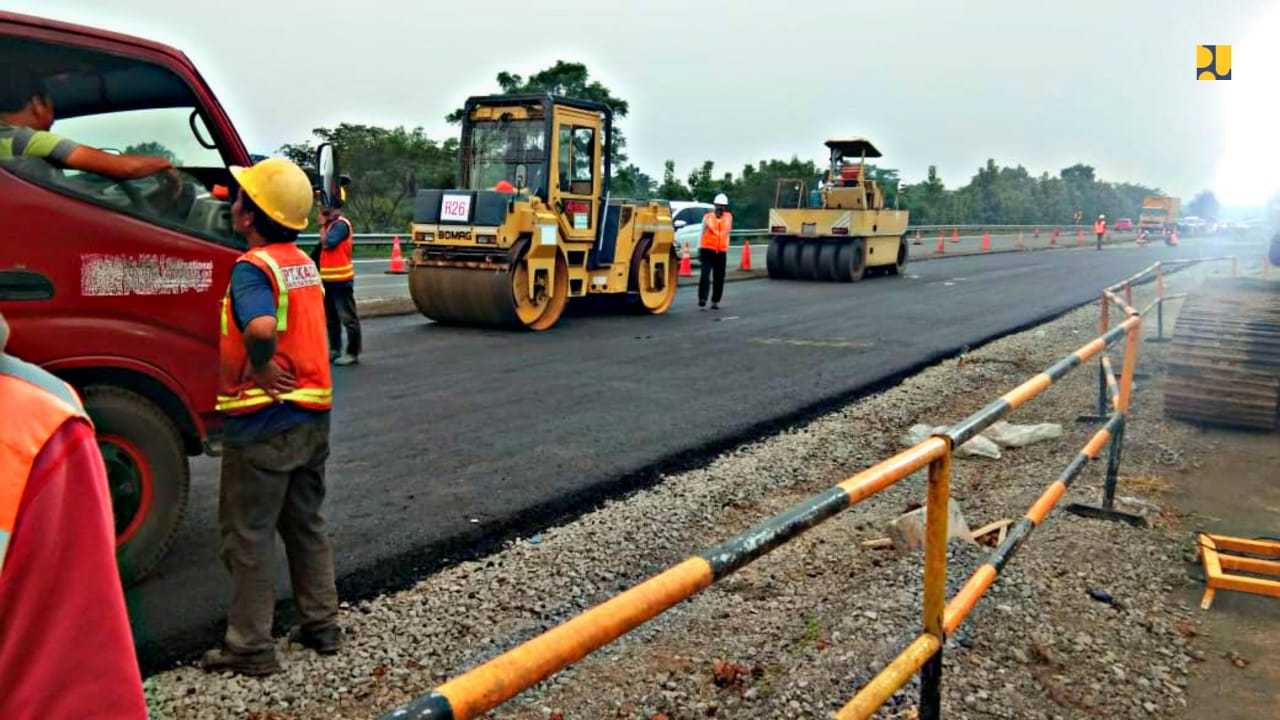 Tangani Longsor Tol Cipali KM122, Jalur Sementara Median Dibuka Besok