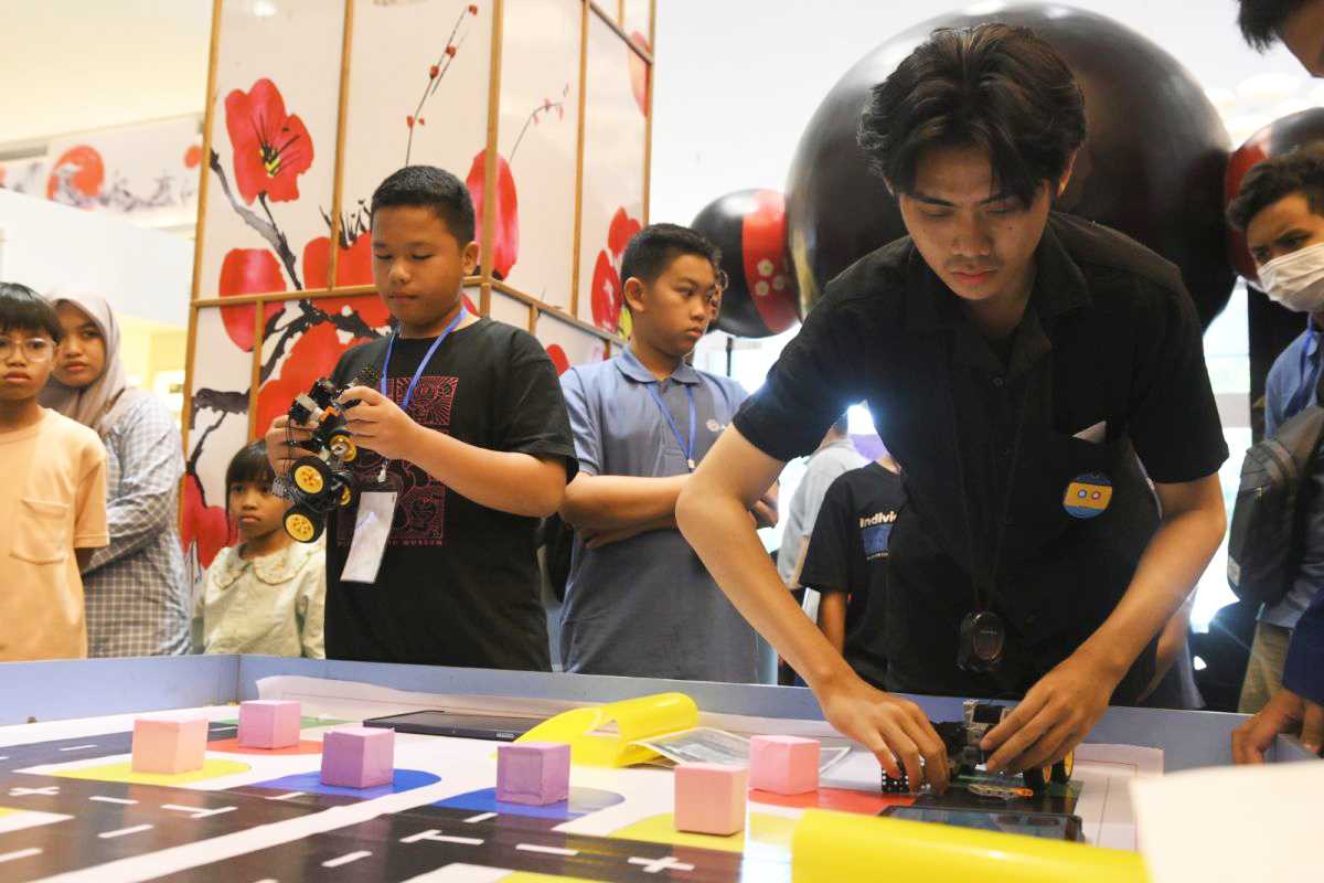 Tangsel Dorong Anak Cinta Kurikulum Robotik