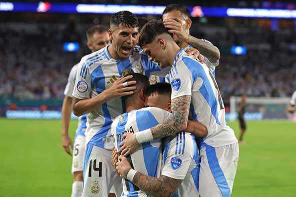 Tanpa Messi, Argentina Tumbangkan Peru