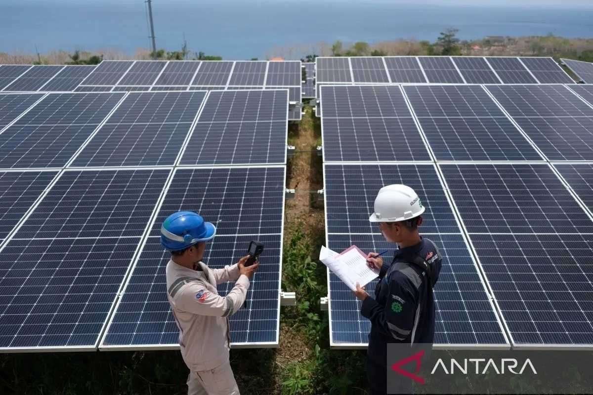 Teknologi Baru Sel Surya Tandem Pecahkan Rekor Dunia dalam Efisiensi Energi