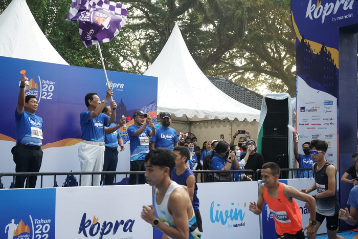 Tercepat, Atjong Tio dan Westi Indah Juara Mandiri Jogja Marathon 2022