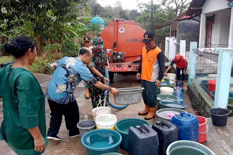 Terdampak Kemarau, 44.079 Warga Cilacap Dapat Bantuan Air Bersih