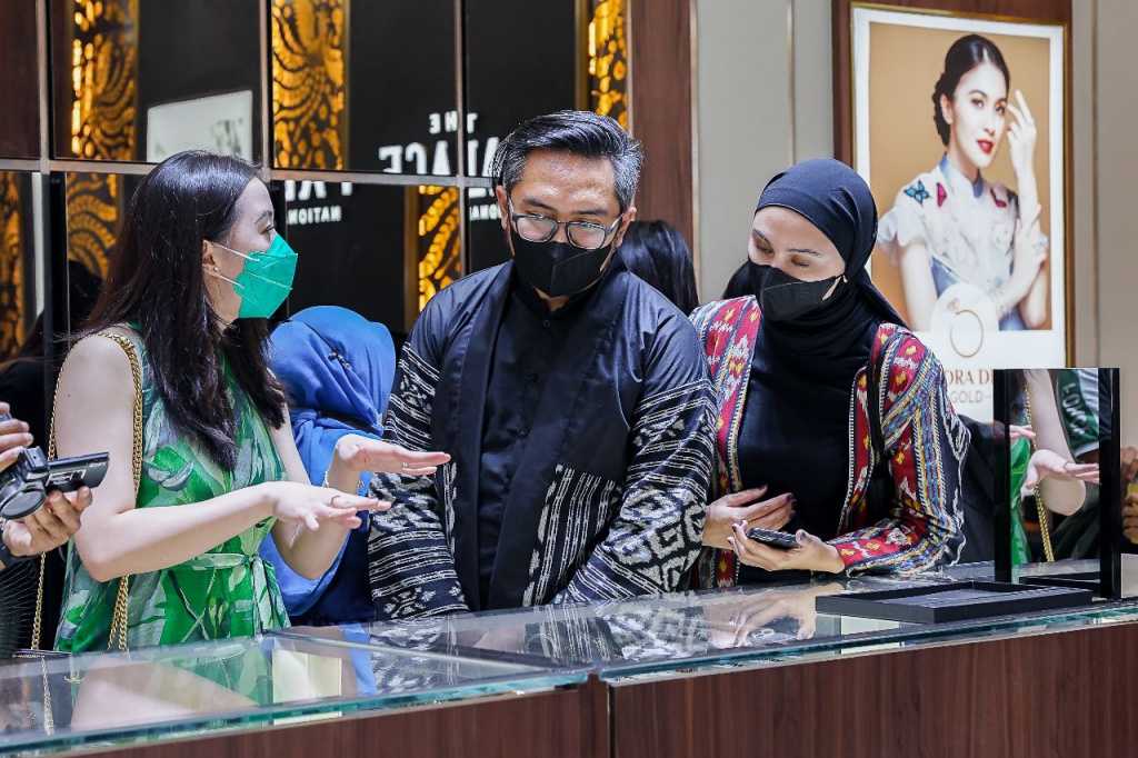 Terdepan di Industri Ritel Perhiasan Nusantara, CMK Resmikan Gerai ke-100 melalui The Palace Jeweler Pakuwon Mall Surabaya 4