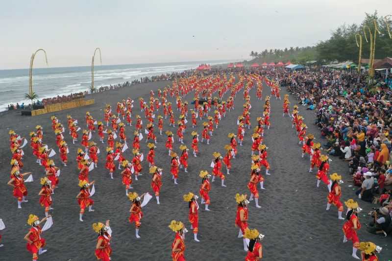 Terobosan Kreatif, Festival Segoro Topeng Kaliwungu Bangkitkan Pariwisata Lumajang