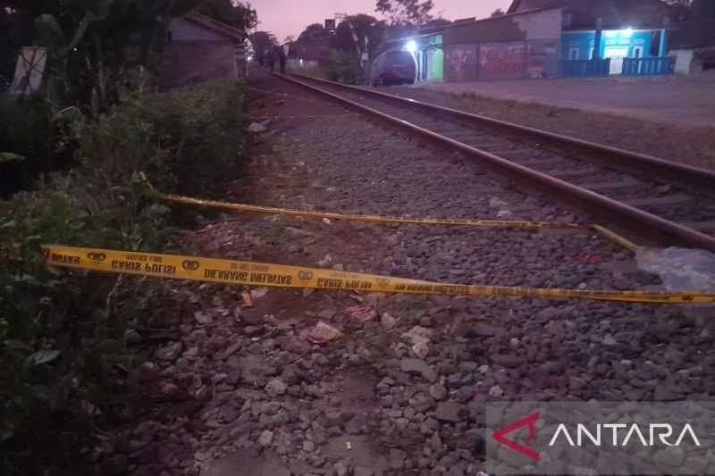 Terserempet Kereta, Pengguna Sepeda Motor di Sukabumi Tewas di Tempat