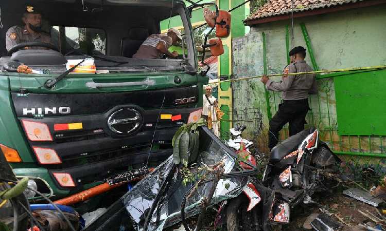 Tewaskan 10 Orang, Media Asing Soroti Tragedi Kecelakaan Maut Truk di Bekasi
