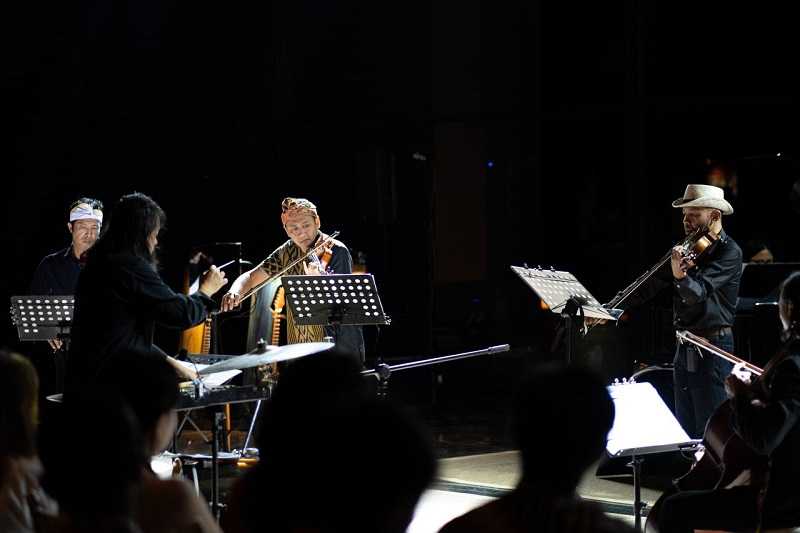 The Apurva Kempinski Bali Tampilkan Konser Musik Penuh Emosi dari Aksan Sjuman