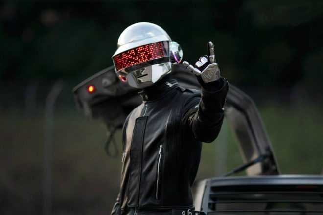 Thomas Banglater Daft Punk Akan Tunjukkan Mukanya di Debut Album Solo Orkestra