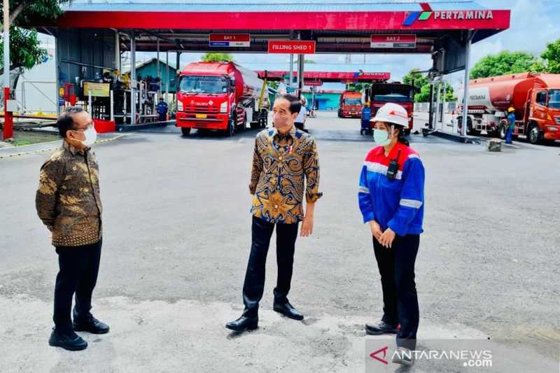 Tidak Dijadwalkan Tiba-tiba Presiden Jokowi Putuskan Tinjau Terminal BBM Sanggaran Denpasar