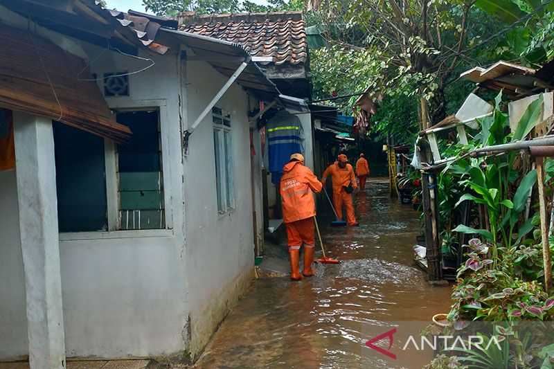 Tiga Siswa Tewas Mengenaskan Karena Tertimpa Tembok MTSn 19 Akibat Banjir  di Pondok Labu
