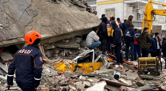 Tiga Warga Indonesia Cedera dalam Gempa di Turki