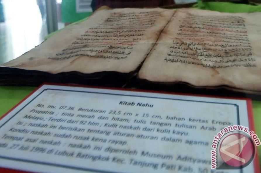 Tim Filolog FIB UI Bantu Identifikasi Naskah Kuno di Bogor