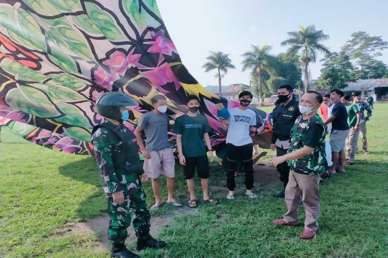 Tim Gabungan Amankan Balon Udara Siap Diterbangkan di Wonosobo