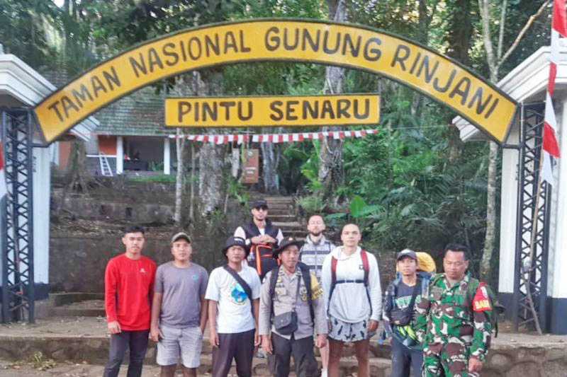 Tim gabungan cari WNA yang hilang saat mendaki Gunung Rinjani