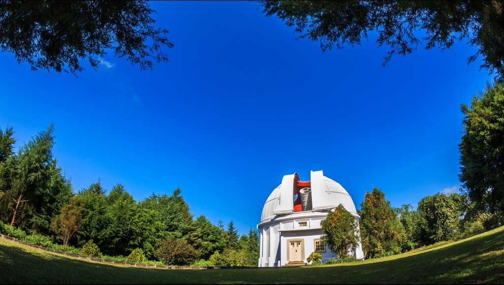 Tim Observatorium Bosscha Ajak Warga Lihat Hilal Secara Daring di Kanal Youtube Resmi Besok Sore
