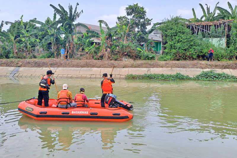 Tim SAR Cari Dua Anak Terseret Arus Sungai Cisimeut Lebak