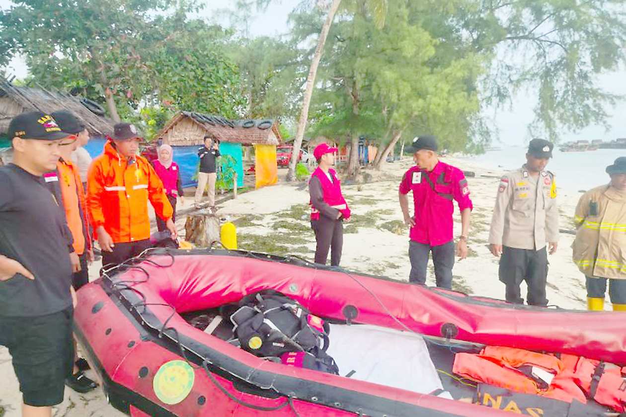 Tim SAR Cari Korban Hilang Saat Cari Udang di Perairan Bintan