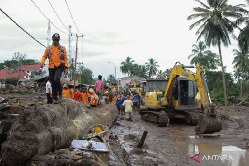 Tim SAR diminta utamakan keselamatan saat operasi banjir lahar Marapi