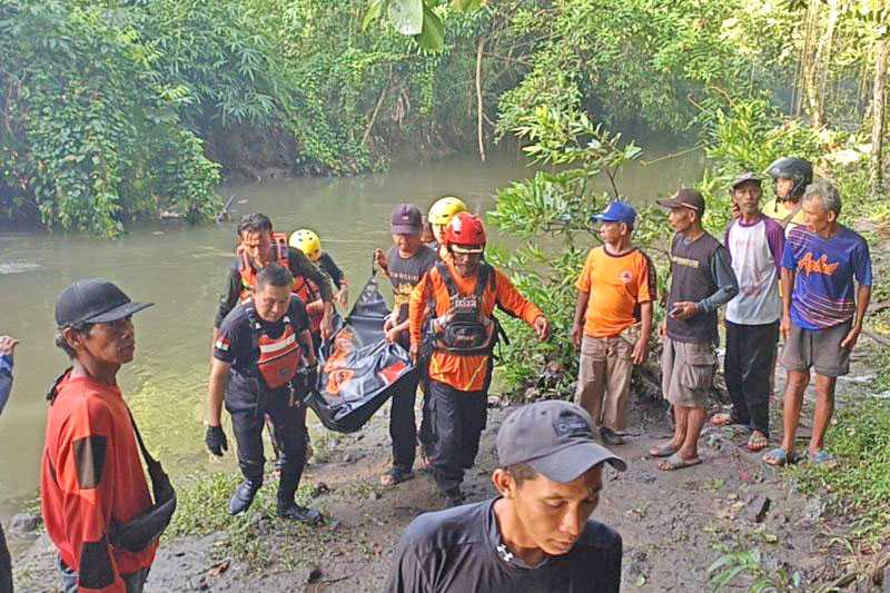 Tim SAR Evakuasi Jenazah Remaja yang Hanyut di Sungai di Bantul