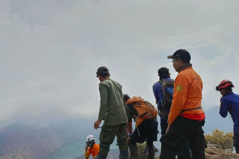 Tim SAR gabungan lanjutkan pencarian pendaki hilang di Gunung Rinjani