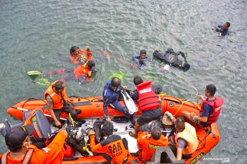 Tim SAR gabungan temukan pemancing hilang tenggelam di Sungai Inhu