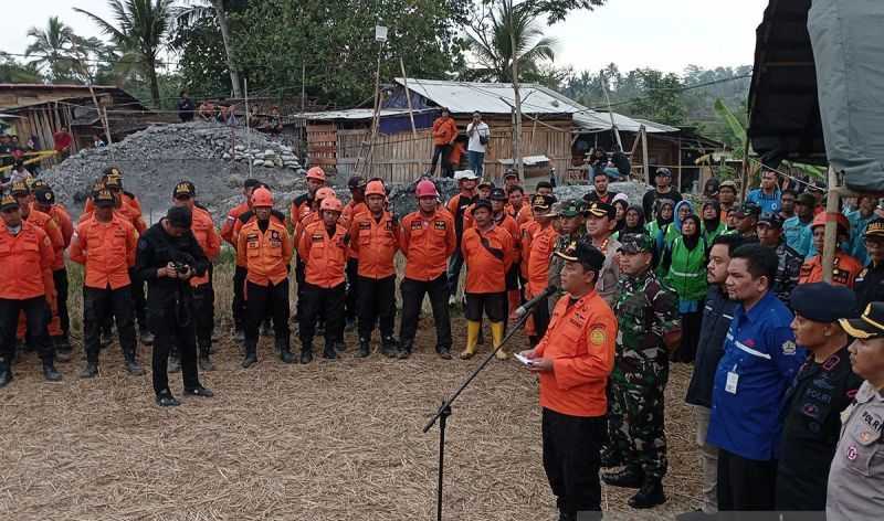 Tim SAR Hentikan Evakuasi Delapan Penambang Emas yang Terjebak dalam Sumur di Banyumas