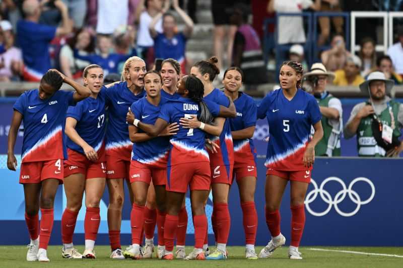 Tim Sepak Bola Putri AS Raih Medali Emas Olimpiade Kelima Kalinya Usai Taklukkan Brasil 1-0