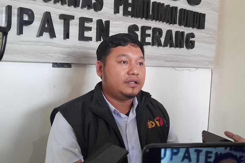 Tindak Tegas, Bawaslu Kabupaten Serang Periksa Kades Pose Dua Jari