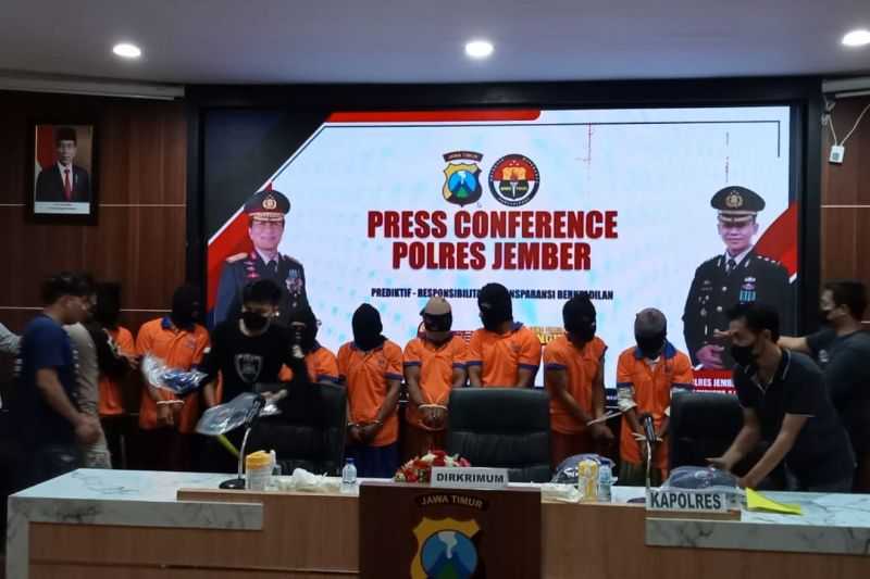 Tindak Tegas, Polres Jember Tangkap 15 Pelaku Pembakaran Rumah di Desa Mulyorejo