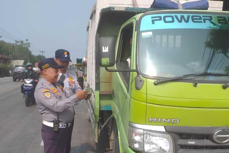 Tindak Tegas, Puluhan Kendaraan Terjaring Razia Dalam Operasi Angkutan di Tangerang