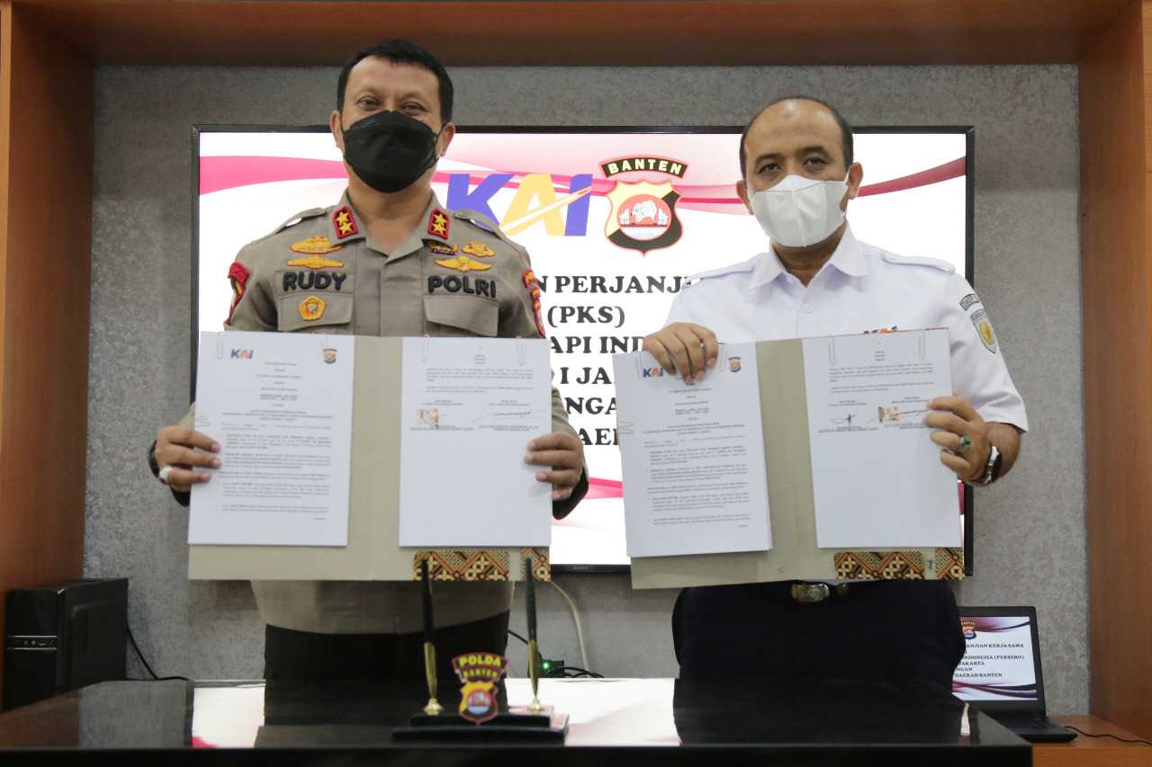 Tingkatkan Keamanan Aset dan Operasional KA, PT KAI Daop 1 Jakarta Tandatangani Perjanjian Kerjasama dengan Polda Banten 