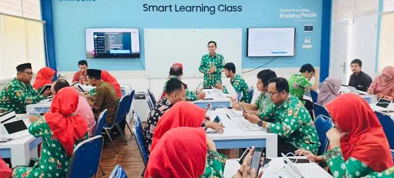 Tingkatkan Kompetensi Guru dan Siswa Madrasah, Samsung Hadirkan Fasilitas Belajar Berteknologi Tinggi