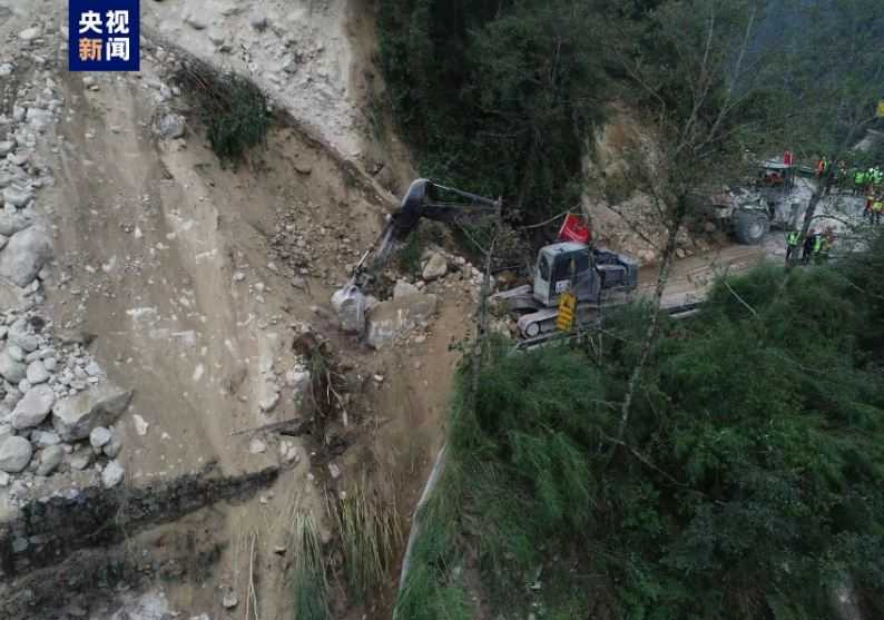 Tiongkok Berduka, 66 Orang Tewas Akibat Gempa Sichuan, 200 Orang Terjebak di Hutan Alam Hailuogou