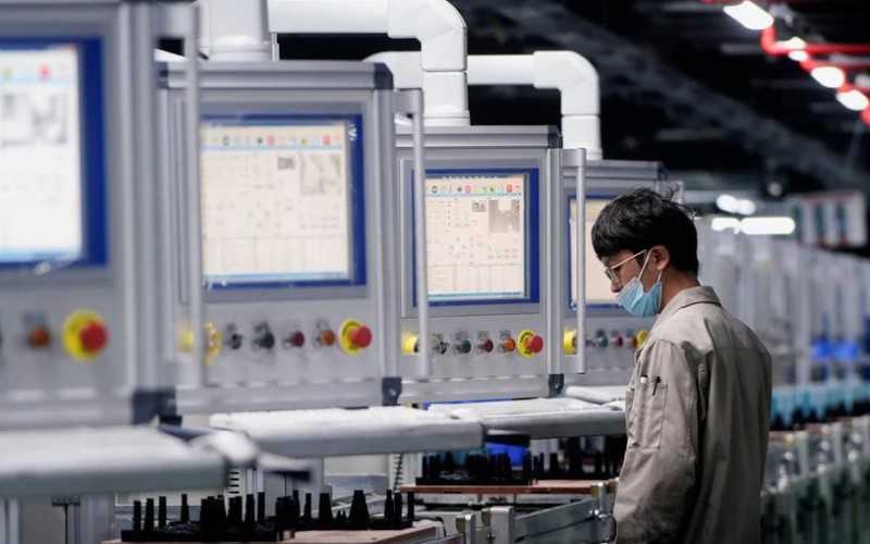 Tiongkok Kekurangan Tenaga Kerja, Generasi Muda Tidak Mau Bekerja di Pabrik