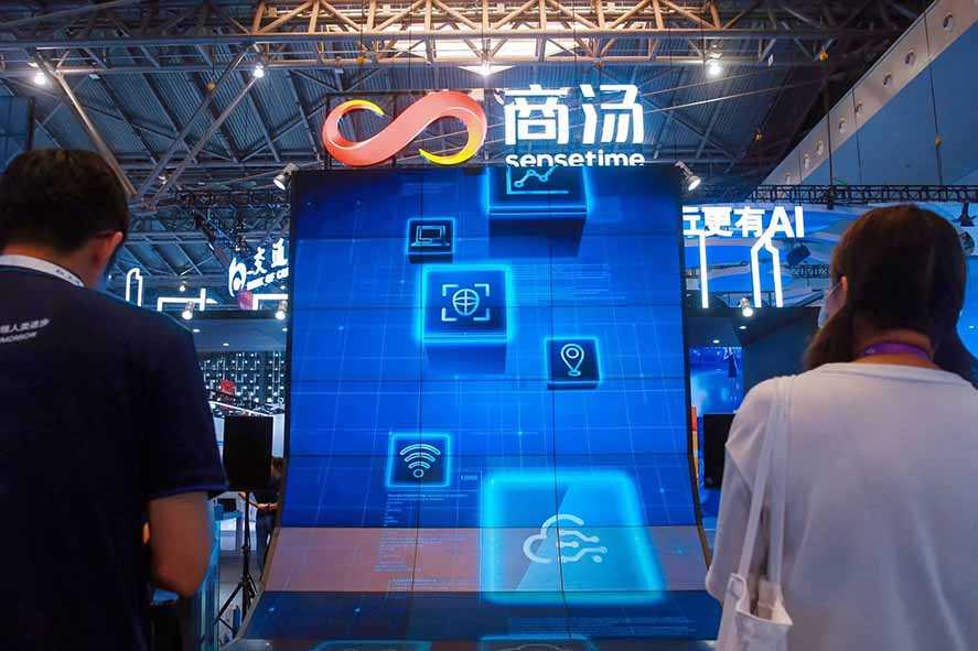 Tiongkok Luncurkan Aplikasi AI Tandingan ChatGPT