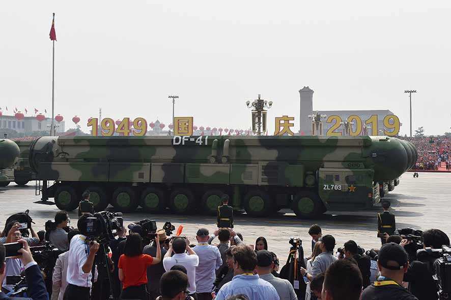 Tiongkok Naikkan Anggaran Belanja Pertahanan