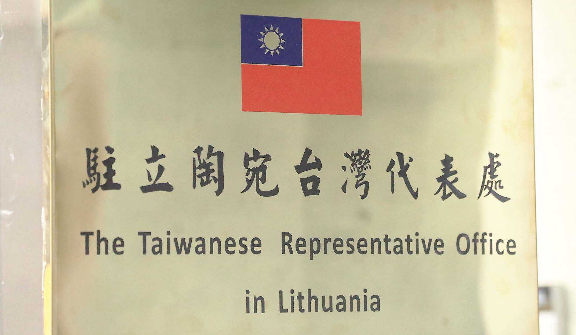Tiongkok Turunkan Hubungan Diplomatik dengan Lithuania