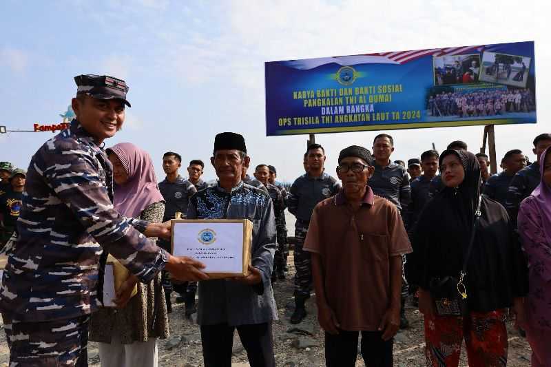 TNI AL Gelar Karya Bakti dan Bakti Sosial bagi Masyarakat Pesisir Dumai