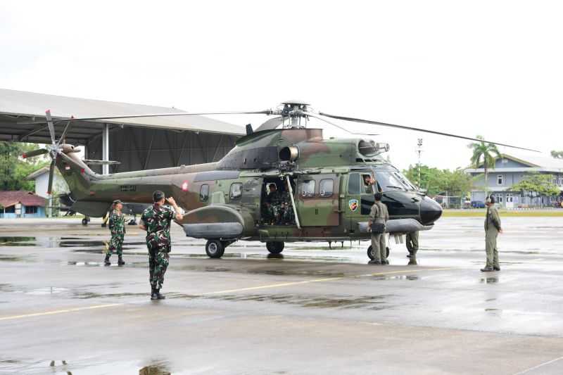 TNI AU Kerahkan Super Puma Bantu Pencarian Helikopter Polda Jambi