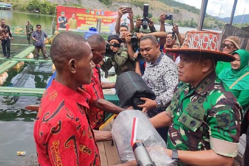 TNI Bersama Rakyat, Kodam Cenderawasih Luncurkan Pemberdayaan Ekonomi Gereja di Sentani