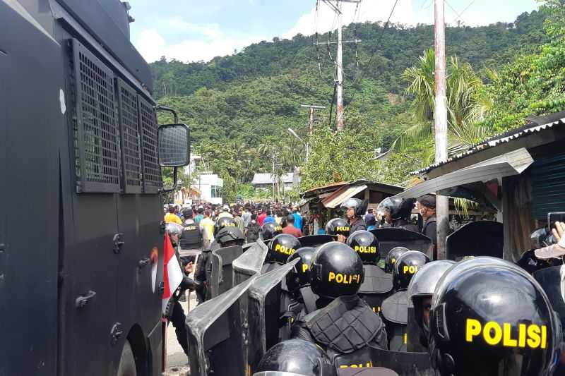 TNI dan Polri Bubarkan Aksi Demonstrasi Tolak Pemekaran Papua di Kota Jayapura