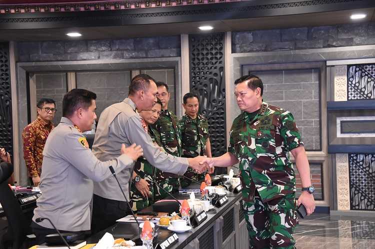 TNI Polri Sinergi Antisipasi Segala Ancaman KTT  43 Asean